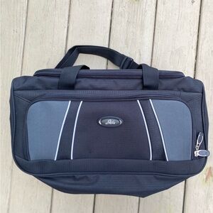 NEW Skyway - large black sport bag, Size: 18”W x 10”H x 9”D